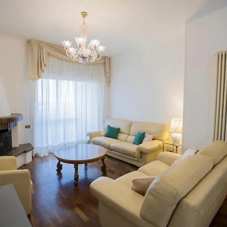 Apartment Casa Di Pucci Como